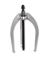 Click for a larger picture of Beta Tools 1517 Three Leg Self Locking Puller, 18 to 90mm